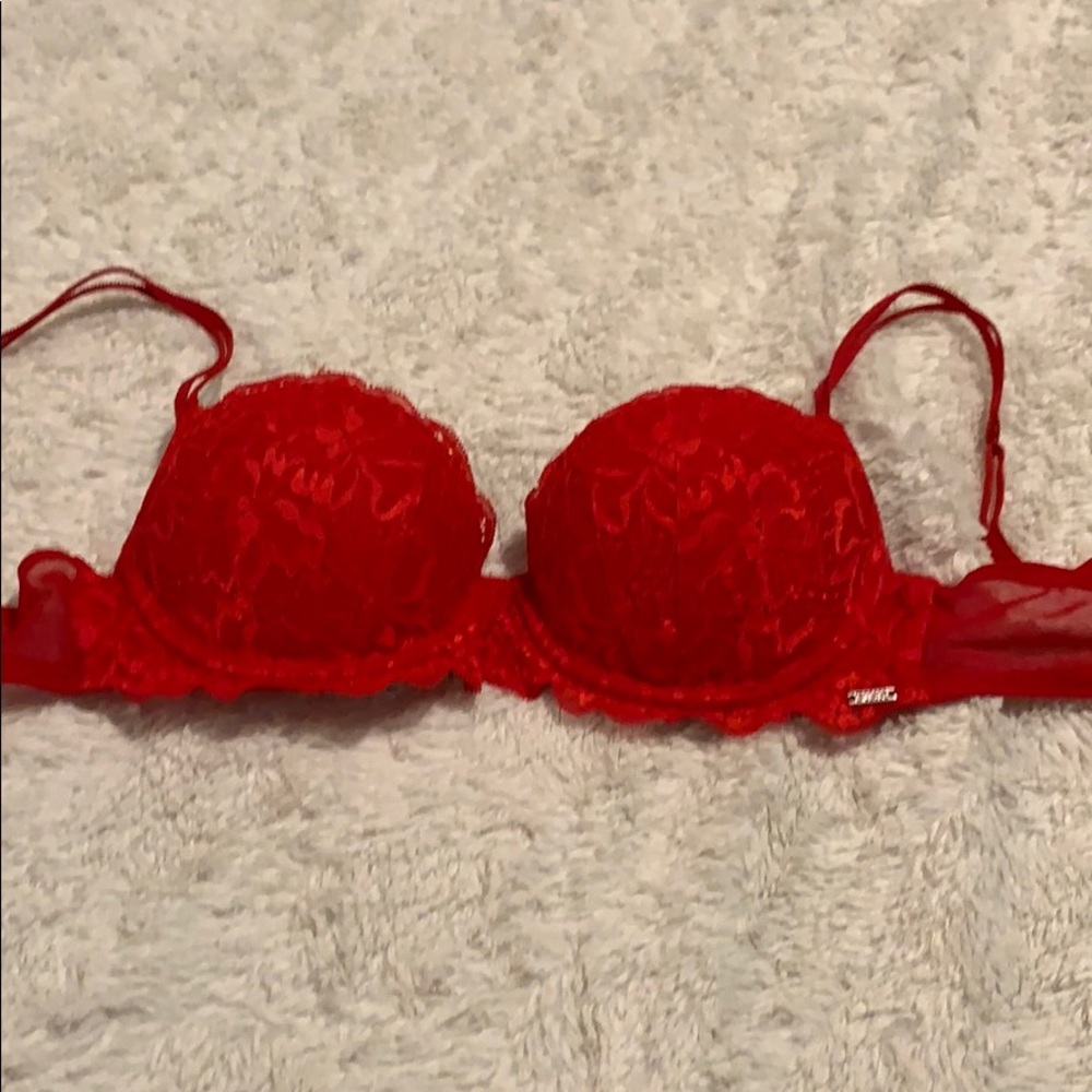 VS Pink Red Lace 34B Bra